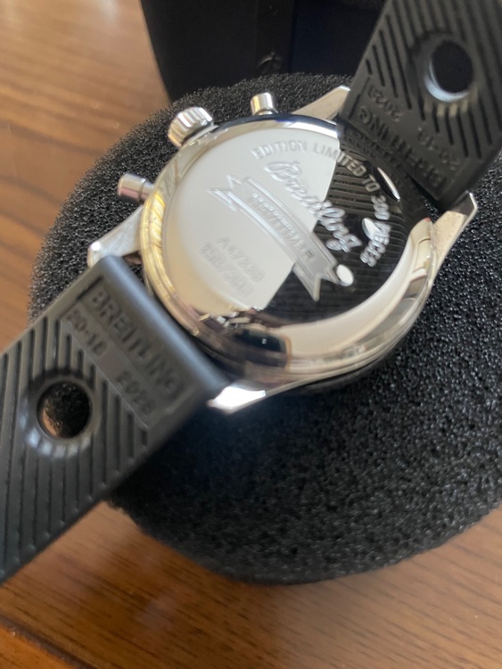 ブライトリング ナビタイマー （高級時計）の商品画像 - 査定依頼日：2025年6月11日 - 最高査定価格：335,000円