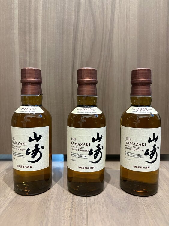 ミニボトル3本（お酒）の商品画像 - 査定依頼日：2025年1月30日 - 最高査定価格：4,500円