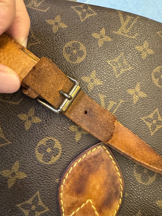 カルトシエール（ブランドバッグ）の商品画像 - 査定依頼日：2025年9月11日 - 最高査定価格：15,000円