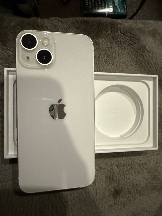 スターライト（スマホ）の商品画像 - 査定依頼日：2026年3月4日 - 最高査定価格：52,000円