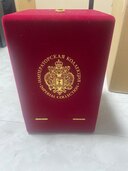 インペリアル コレクション サファイア 専用ケース付き未開栓（お酒）の商品画像 - 査定依頼日：2024年10月10日 - 最高査定価格：30,000円