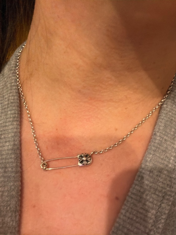 セーフティピンネックレス（古着・ファッション）の商品画像 - 査定依頼日：2026年1月8日 - 最高査定価格：210,000円