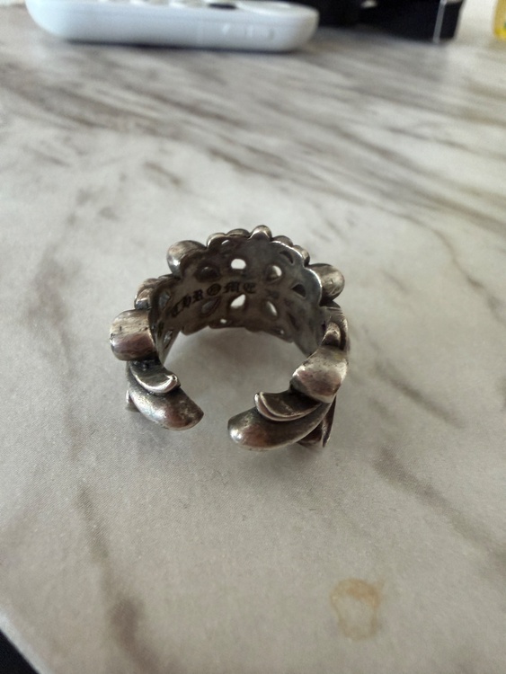 ダブルフローラルクロスリング（古着・ファッション）の商品画像 - 査定依頼日：2026年3月28日 - 最高査定価格：100,000円