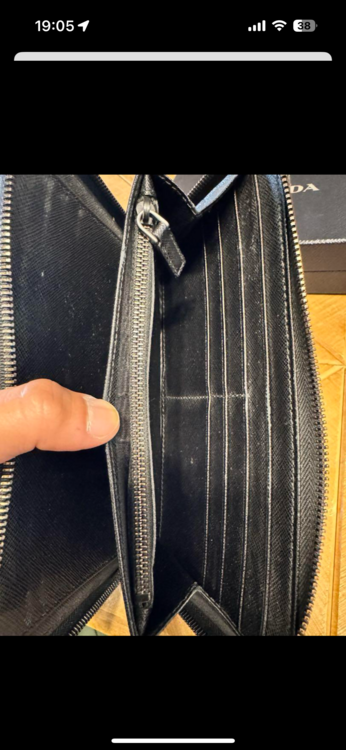 プラダ  （ブランドバッグ）の商品画像 - 査定依頼日：2025年4月24日 - 最高査定価格：6,000円