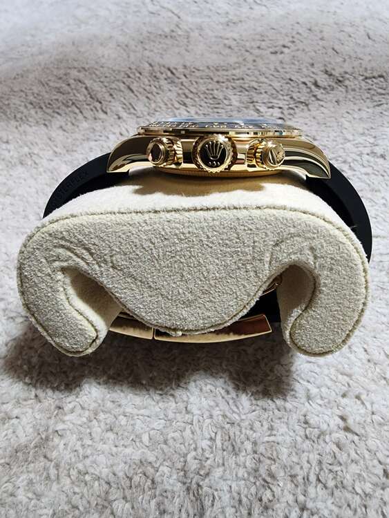 ロレックス デイトナ 126518L（高級時計）の商品画像 - 査定依頼日：2024年12月20日 - 最高査定価格：6,250,000円