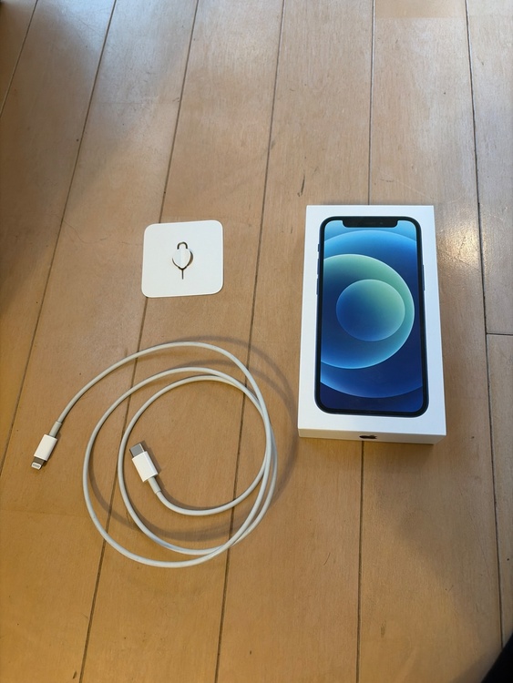 iPhone 12 mini 128GB SIMフリー（スマホ）の商品画像 - 査定依頼日：2026年2月22日 - 最高査定価格：18,000円