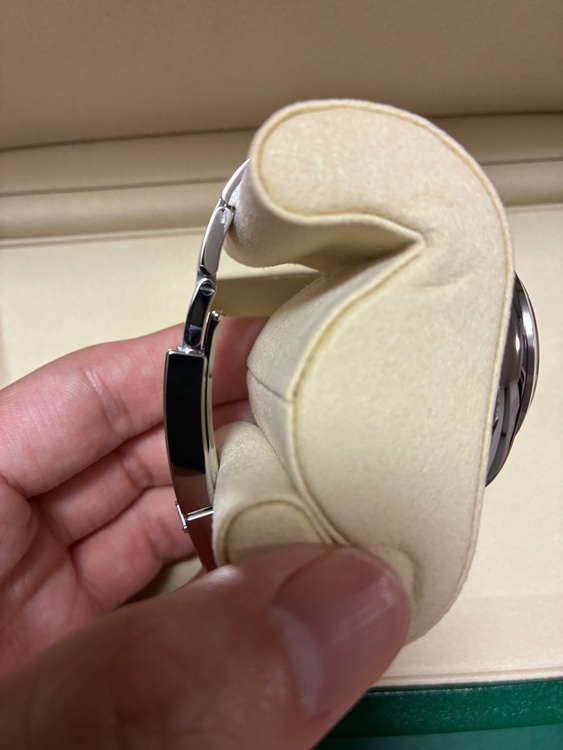 エクスプローラー（高級時計）の商品画像 - 査定依頼日：2026年4月27日 - 最高査定価格：1,570,000円