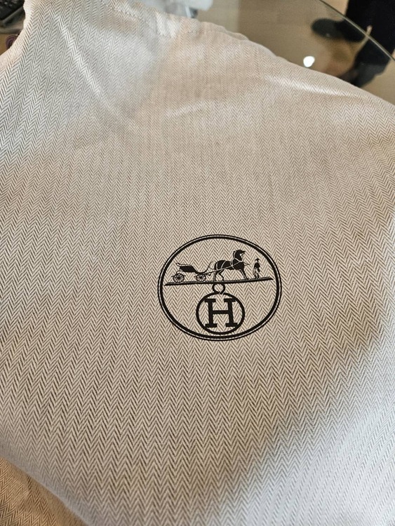 バーキン黒25ゴールド金具（ブランドバッグ）の商品画像 - 査定依頼日：2025年12月15日 - 最高査定価格：3,550,000円