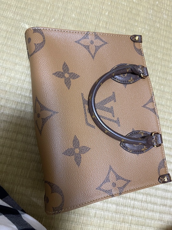 ルイ・ヴィトンモノグラムオンザゴーpm（ブランドバッグ）の商品画像 - 査定依頼日：2025年6月14日 - 最高査定価格：300,000円