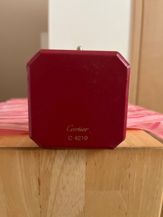 カルティエハーフラブリング（宝石）の商品画像 - 査定依頼日：2025年6月2日 - 最高査定価格：180,000円