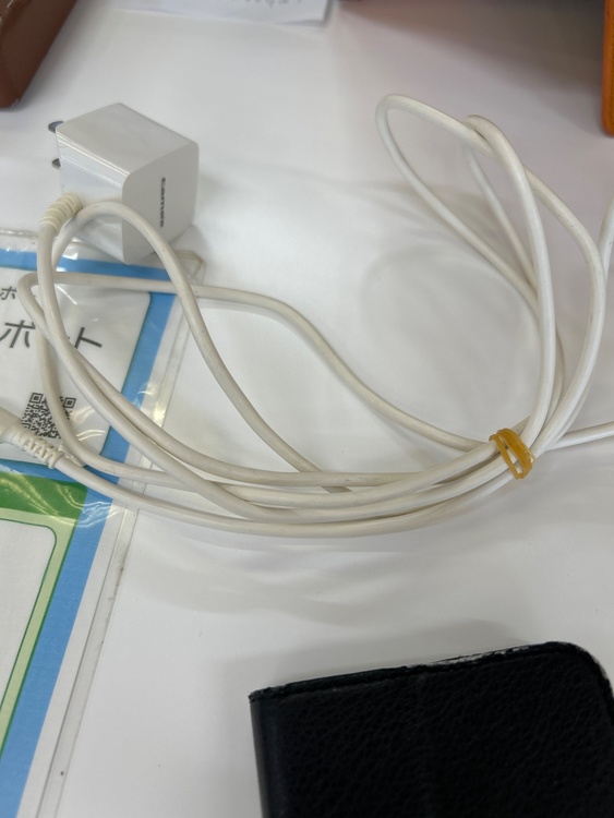 iPhone iPhone 12 64GB au（スマホ）の商品画像 - 査定依頼日：2026年6月28日 - 最高査定価格：16,000円