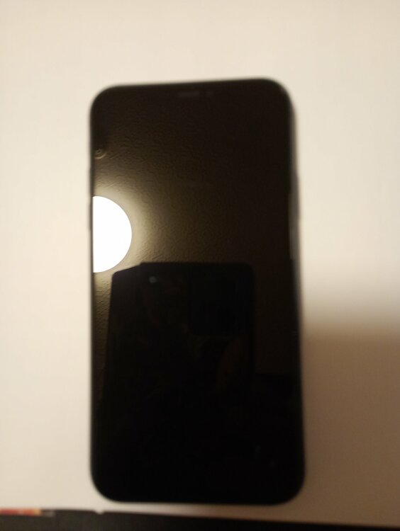 352919114879914（スマホ）の商品画像 - 査定依頼日：2026年6月20日 - 最高査定価格：13,000円