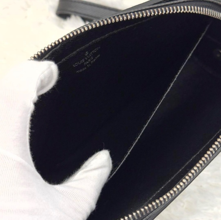 ルイヴィトン タイガ （ブランドバッグ）の商品画像 - 査定依頼日：2025年6月3日 - 最高査定価格：50,000円