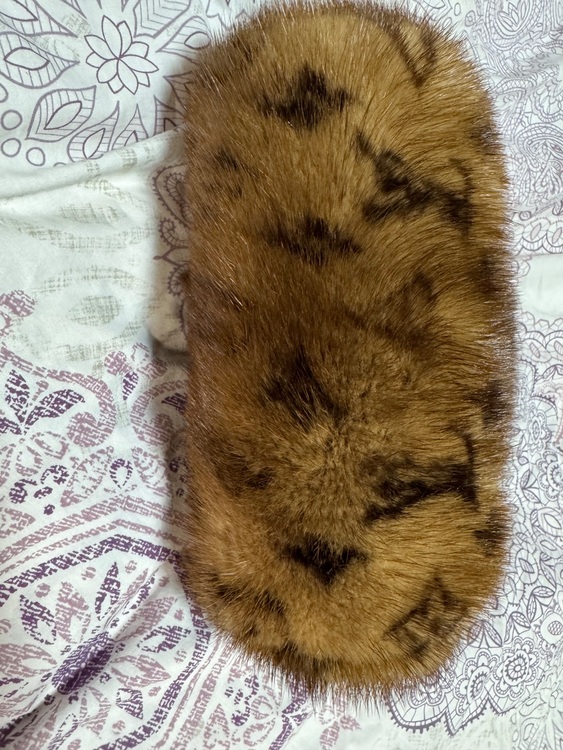 ヴィトン モノグラム ミンク ミニパピヨン （ブランドバッグ）の商品画像 - 査定依頼日：2025年6月29日 - 最高査定価格：1,000,000円