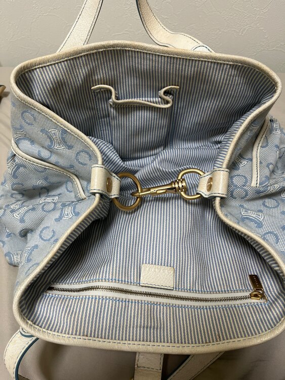 セリーヌ  （ブランドバッグ）の商品画像 - 査定依頼日：2025年4月29日 - 最高査定価格：10,000円