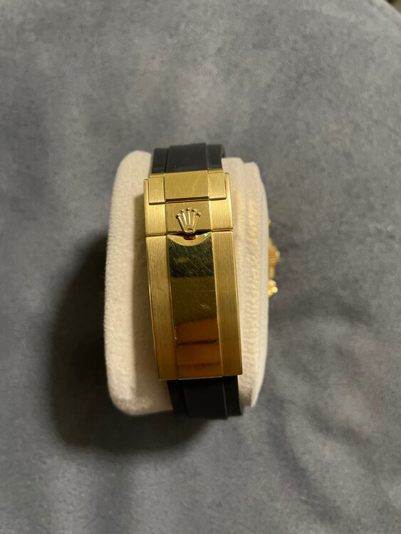 ロレックス デイトナ 126518lm（高級時計）の商品画像 - 査定依頼日：2025年1月26日 - 最高査定価格：5,950,000円