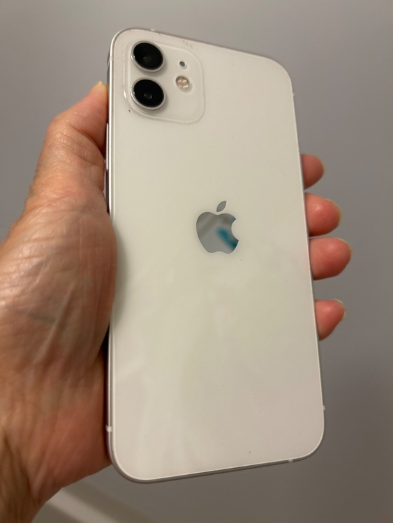 iPhone iPhone 12 64GB Softbank（スマホ）の商品画像 - 査定依頼日：2026年8月17日 - 最高査定価格：20,500円