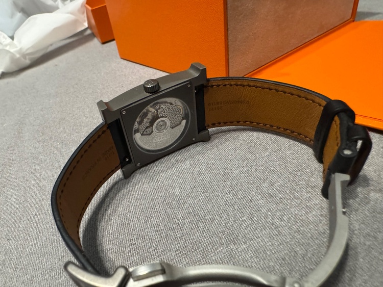 HERMES Hウォッチ （高級時計）の商品画像 - 査定依頼日：2026年3月26日 - 最高査定価格：360,000円