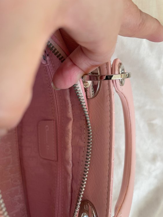 レディーディオール（ブランドバッグ）の商品画像 - 査定依頼日：2023年2月15日 - 最高査定価格：200,000円