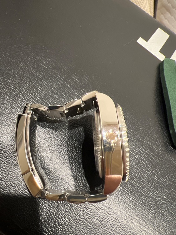 ロレックス シードゥエラー Ref116660（高級時計）の商品画像 - 査定依頼日：2025年9月12日 - 最高査定価格：1,800,000円