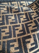 フェンディ  ショール（古着・ファッション）の商品画像 - 査定依頼日：2025年12月26日 - 最高査定価格：20,000円