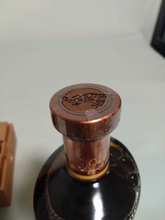 ワイルドターキートラディション14年（お酒）の商品画像 - 査定依頼日：2025年11月30日 - 最高査定価格：70,000円