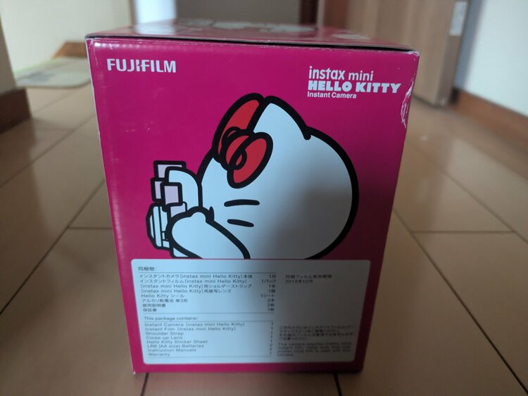 instax mini ハローキティ チェキ 本体 富士フイルム 限定モデル（カメラ）の商品画像 - 査定依頼日：2026年5月6日 - 最高査定価格：20,100円