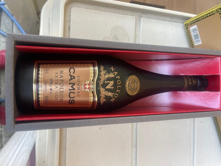 ナポレオン（お酒）の商品画像 - 査定依頼日：2025年4月30日 - 最高査定価格：1,000円