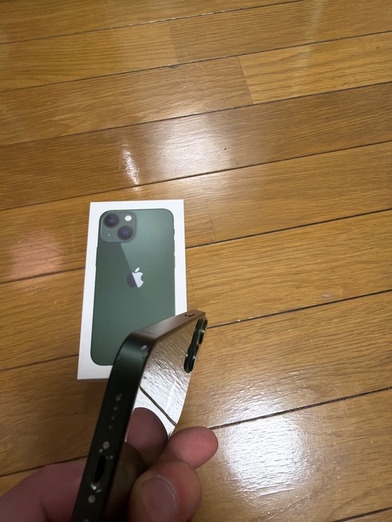 iPhone iPhone 13 mini 512GB SIMフリー（スマホ）の商品画像 - 査定依頼日：2026年10月18日 - 最高査定価格：37,500円