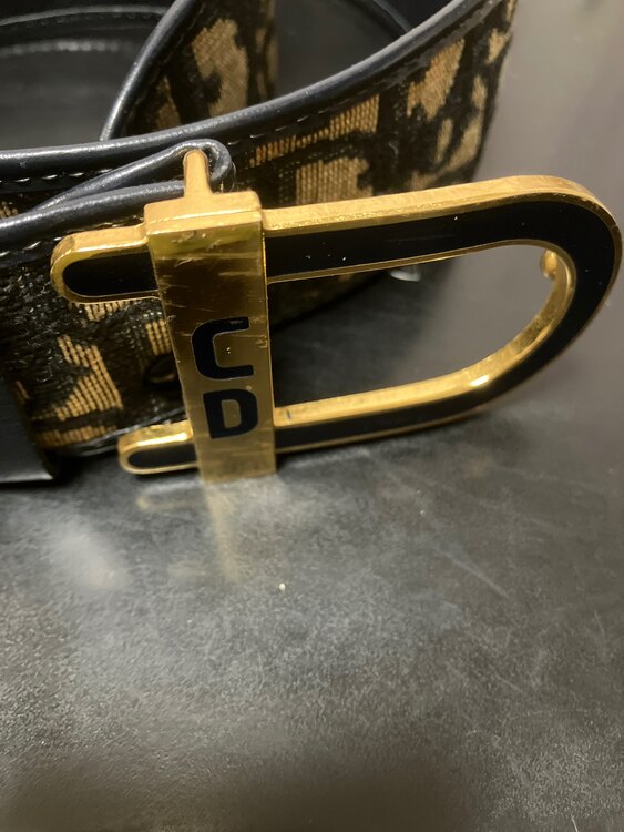 クリスチャンディオールのベルト（ブランド財布・小物）の商品画像 - 査定依頼日：2024年1月23日 - 最高査定価格：7,000円