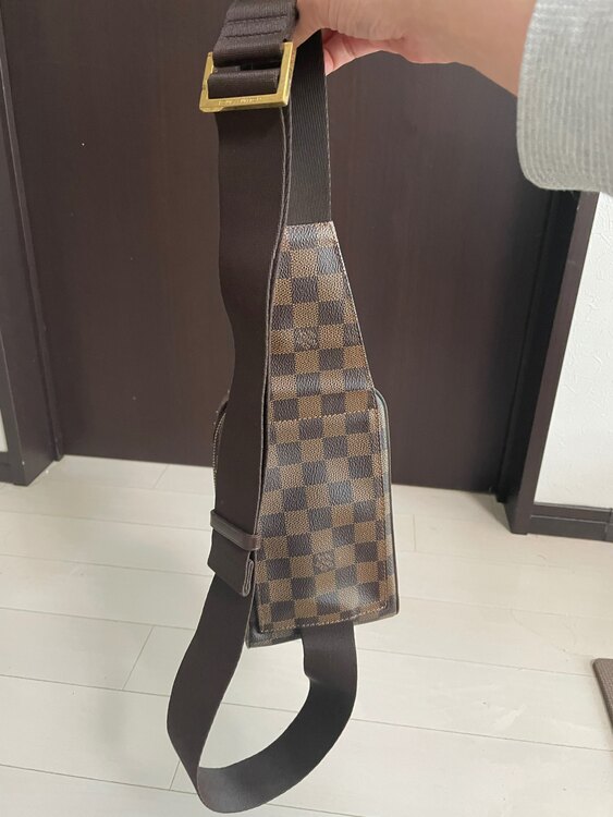 ショルダーバッグ（ブランドバッグ）の商品画像 - 査定依頼日：2025年4月3日 - 最高査定価格：70,000円