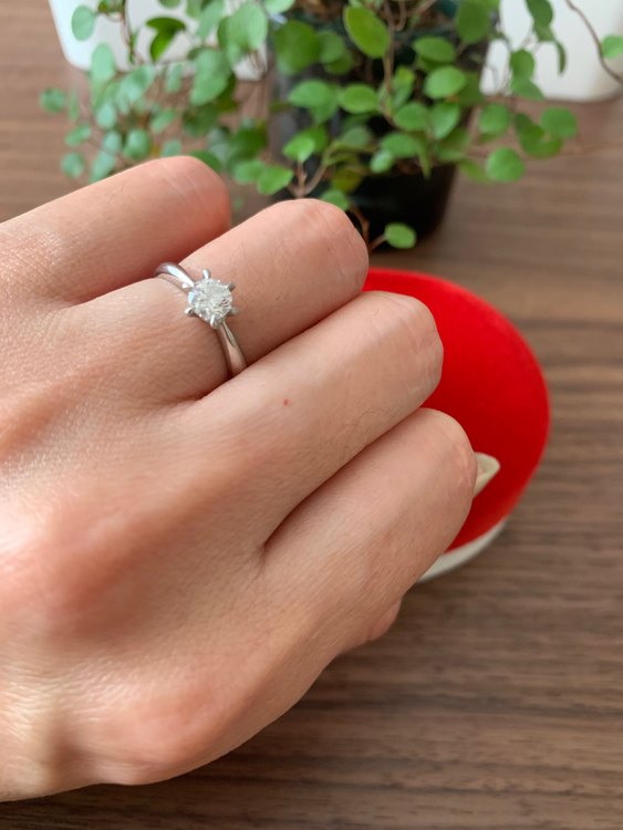 プラチナ1000 ダイヤモンドリング（宝石）の商品画像 - 査定依頼日：2022年9月30日 - 最高査定価格：40,000円