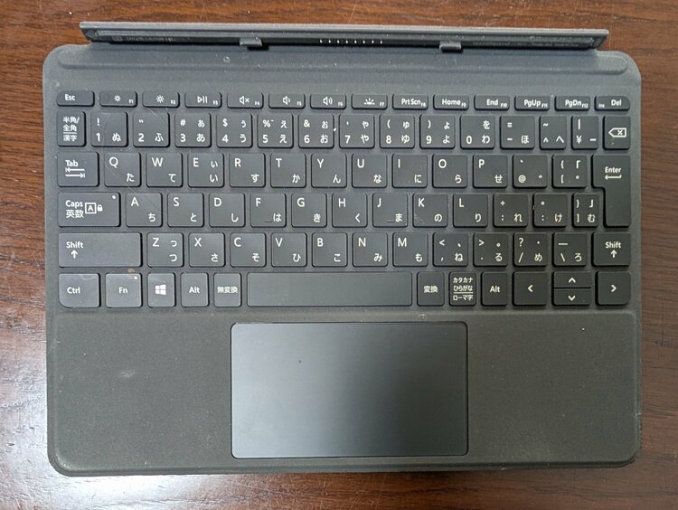 Surface GO（PC・タブレット）の商品画像 - 査定依頼日：2026年9月2日 - 最高査定価格：12,000円