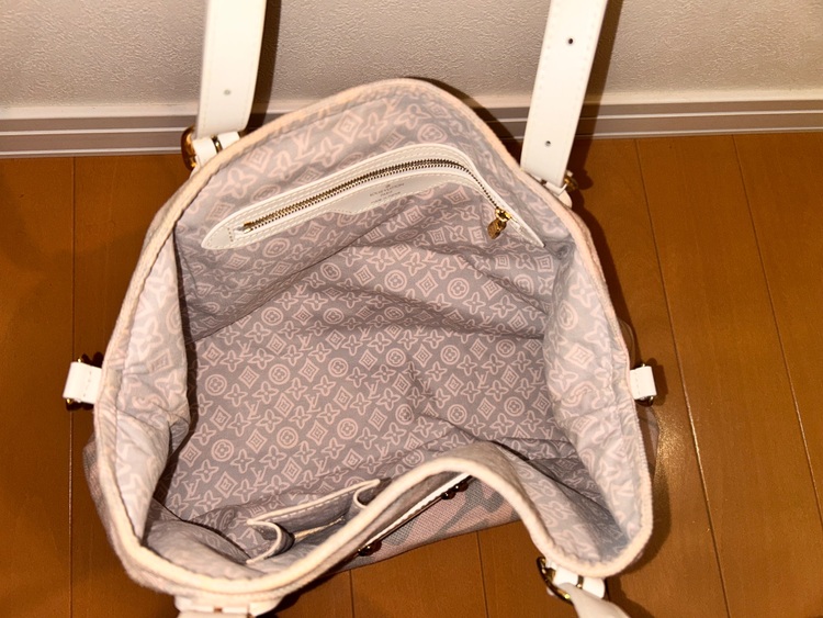 タイシエンヌ（ブランドバッグ）の商品画像 - 査定依頼日：2025年6月11日 - 最高査定価格：55,000円