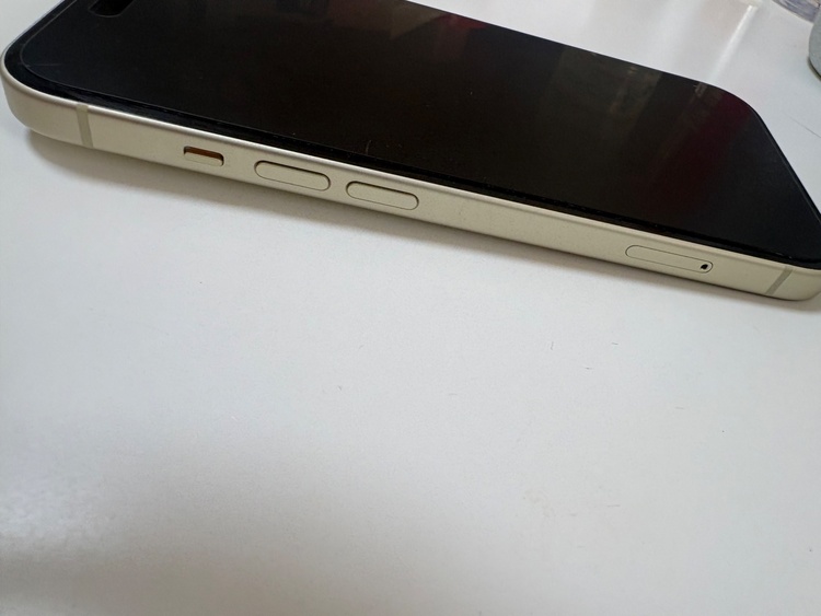 iPhone 15 512GB SIMフリー（スマホ）の商品画像 - 査定依頼日：2026年2月18日 - 最高査定価格：100,000円