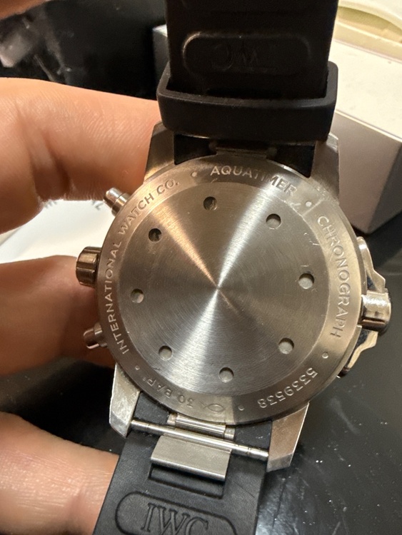 アクアタイマークロノグラフ（高級時計）の商品画像 - 査定依頼日：2026年1月25日 - 最高査定価格：500,000円