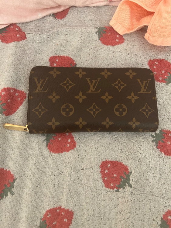 ルイヴィトン モノグラム （ブランドバッグ）の商品画像 - 査定依頼日：2025年9月14日 - 最高査定価格：35,000円