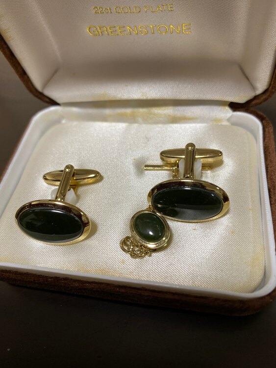 グリーンストーン（宝石）の商品画像 - 査定依頼日：2024年3月20日 - 最高査定価格：30,000円