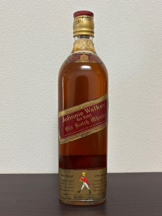 ジョニーウォーカー　赤　特級（お酒）の商品画像 - 査定依頼日：2025年2月11日 - 最高査定価格：1,000円