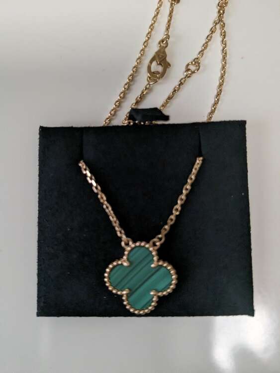 ヴァンクリーフ&アーペルヴィンテージアルハンブラネックレスマラカイト（宝石）の商品画像 - 査定依頼日：2025年1月6日 - 最高査定価格：400,000円