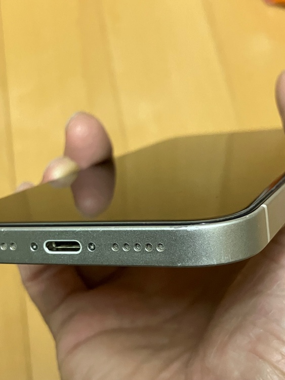 iphone13 128GB ホワイト 初期化済み（スマホ）の商品画像 - 査定依頼日：2026年4月6日 - 最高査定価格：28,000円