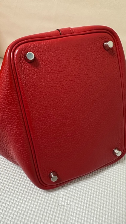 ピコタンロック18（ブランドバッグ）の商品画像 - 査定依頼日：2025年10月5日 - 最高査定価格：370,000円