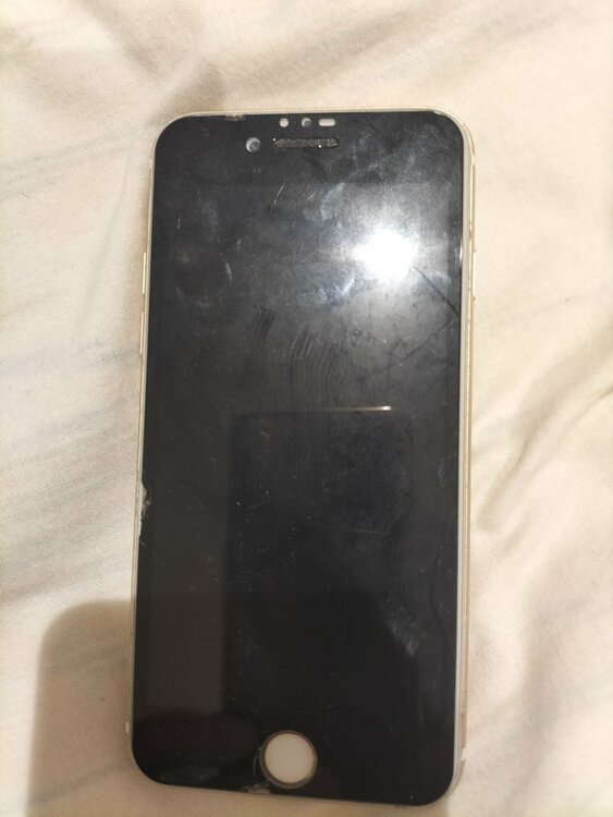 iPhone iPhone7 256GB SIMフリー（スマホ）の商品画像 - 査定依頼日：2026年8月29日 - 最高査定価格：1,000円