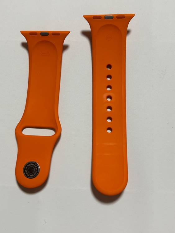 HERMES Applewatch Series8 41mm Silver（高級時計）の商品画像 - 査定依頼日：2025年7月2日 - 最高査定価格：41,500円