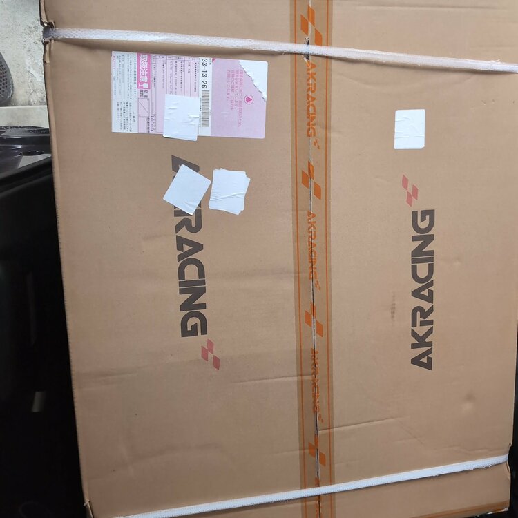 AKRacing Wolf グレー（家具・寝具）の商品画像 - 査定依頼日：2026年8月17日 - 最高査定価格：8,000円