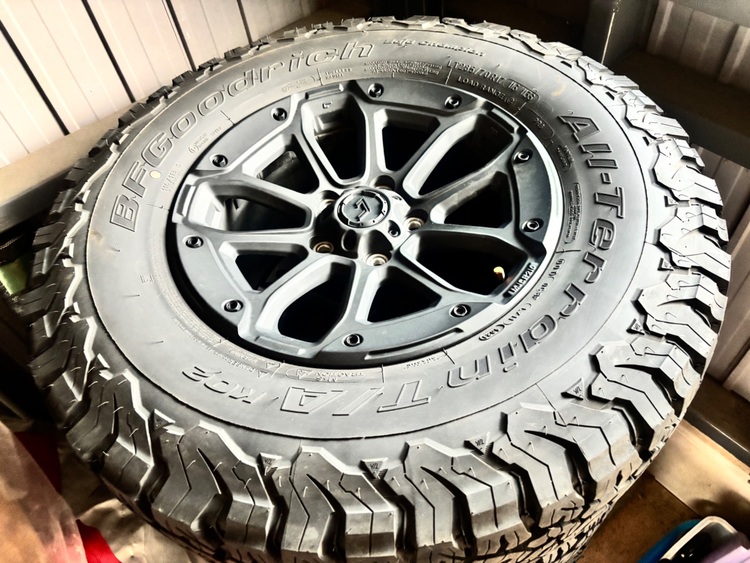 BFGoodrich 17インチホイールセット　JEPPESEN MJCR216（自転車）の商品画像 - 査定依頼日：2025年11月10日 - 最高査定価格：50,000円