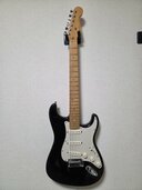 AmericanDeluxeStratocaster（ピアノ・楽器・PA機材）の商品画像 - 査定依頼日：2026年4月29日 - 最高査定価格：70,000円