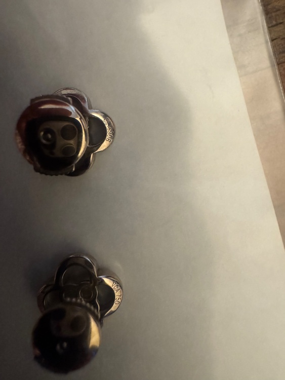 ヴァンクリーフアーペル　ピュアアルハンブラ　ピアス（金・貴金属）の商品画像 - 査定依頼日：2026年1月6日 - 最高査定価格：450,000円