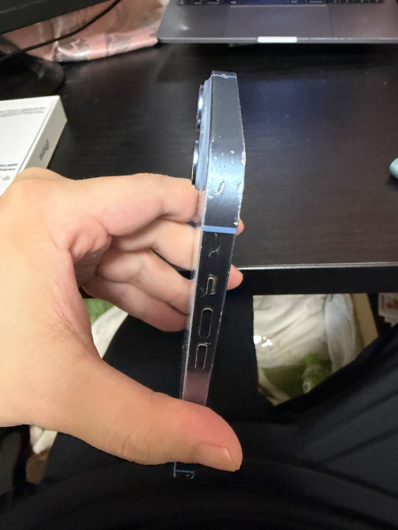 iPhone iPhone 14 128GB au（スマホ）の商品画像 - 査定依頼日：2026年10月12日 - 最高査定価格：41,500円