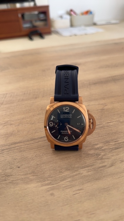 パネライ ルミノール パネライ ルミノールマリーナ ゴールドテック PAM01112（高級時計）の商品画像 - 査定依頼日：2025年9月3日 - 最高査定価格：2,100,000円